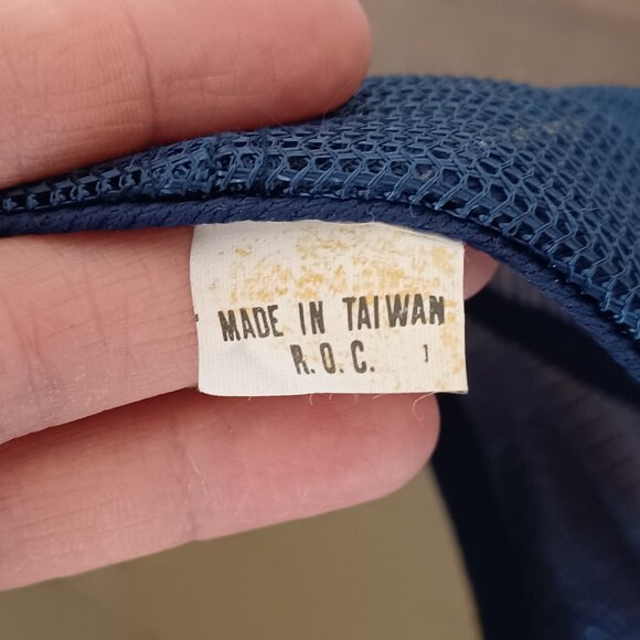 Vintage 1980s Made in Taiwan Bahamas Embroidered Blue Trucker Hat Snapback Cap - Picture 10 of 12